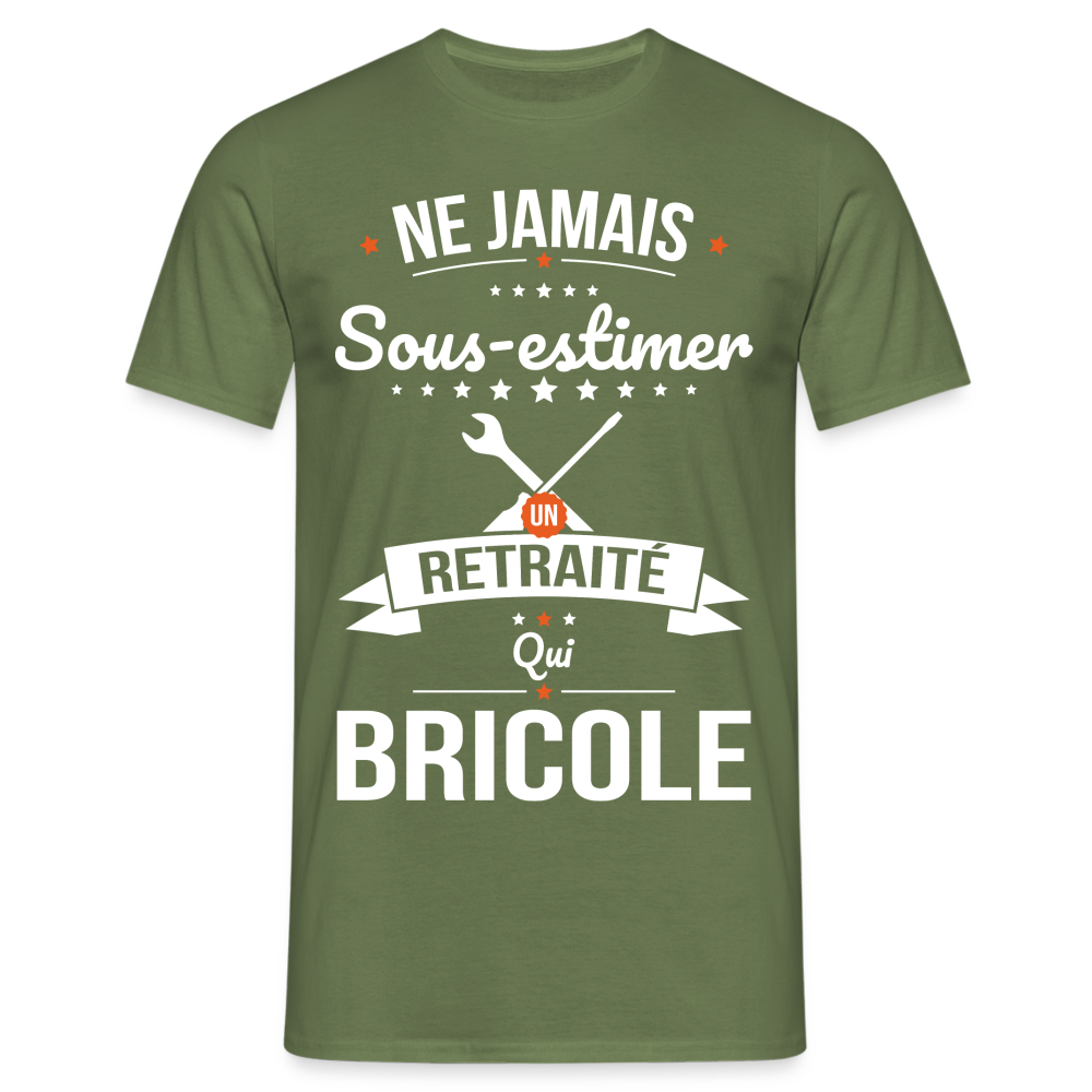 T-shirt Homme - Ne jamais sous-estimer un retraité qui bricole - vert militaire