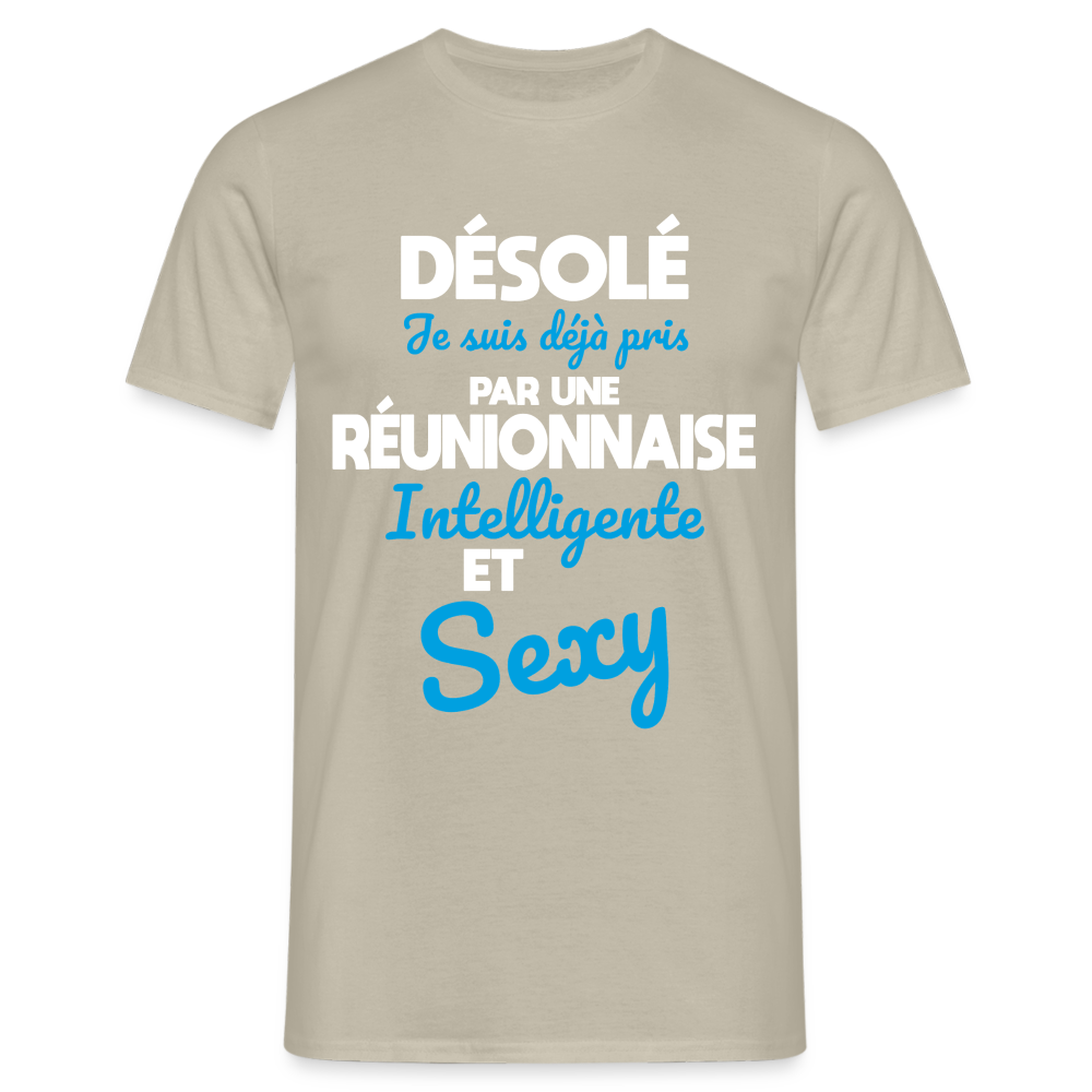 T-shirt Homme -  Je suis déjà pris par une Réunionnaise intelligente et sexy - beige sable