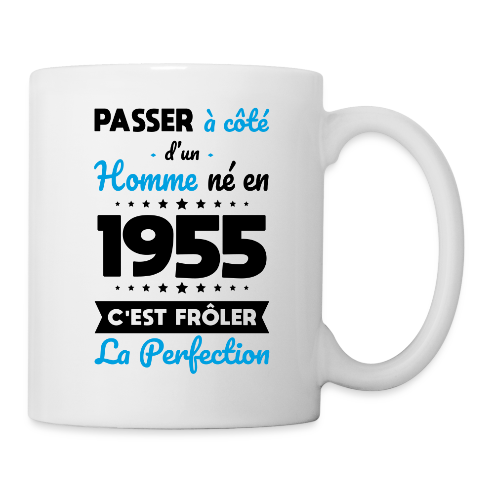 Mug blanc - Anniversaire 70 Ans - Né en 1955 - Frôler la perfection - blanc