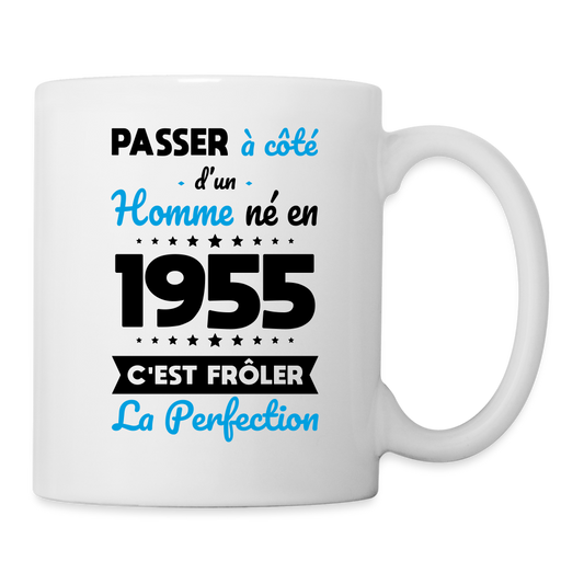 Mug blanc - Anniversaire 70 Ans - Né en 1955 - Frôler la perfection - blanc