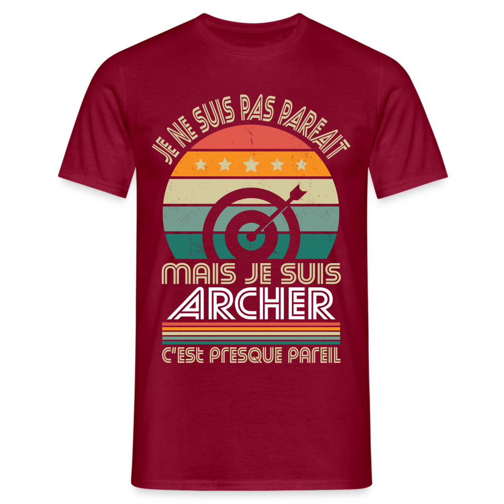 T-shirt Homme - Je ne suis pas parfait mais je suis Archer - rouge brique